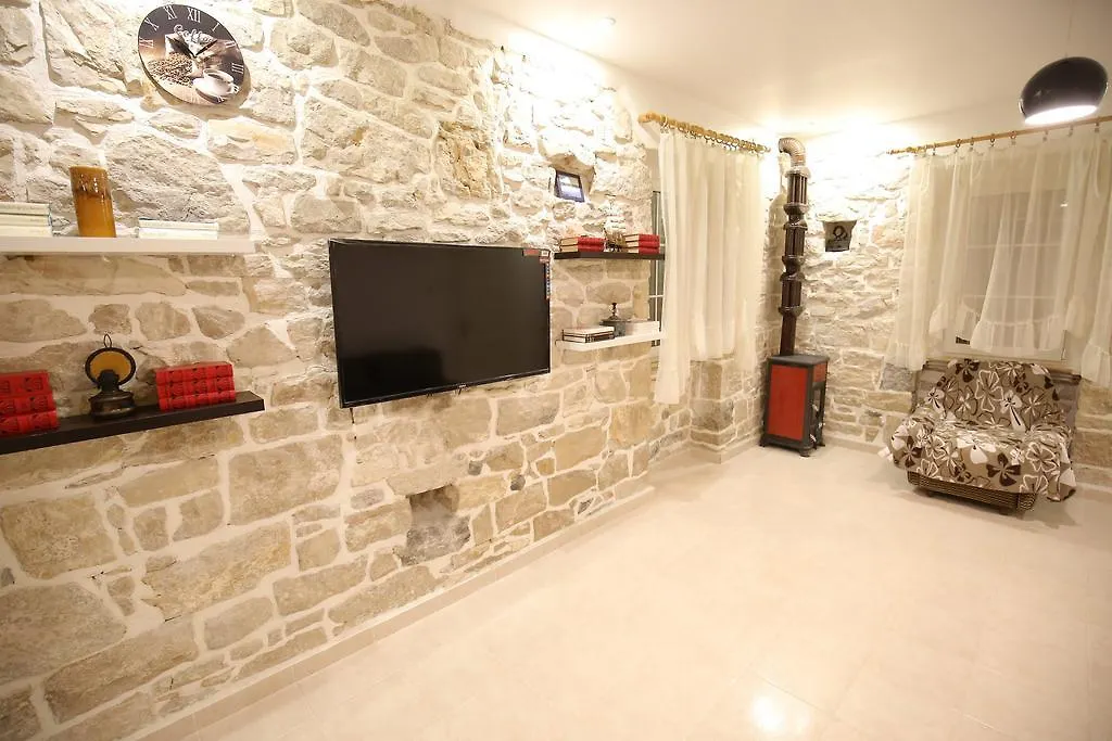 Holiday Home Frane Sukošan Vila
