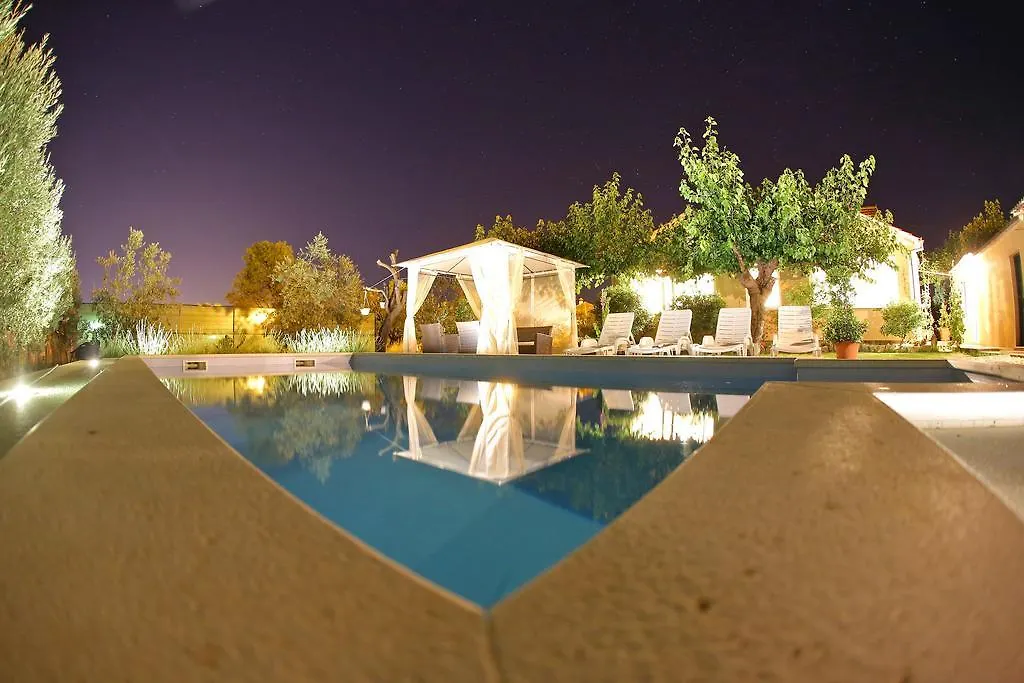 Vila Holiday Home Frane Sukošan